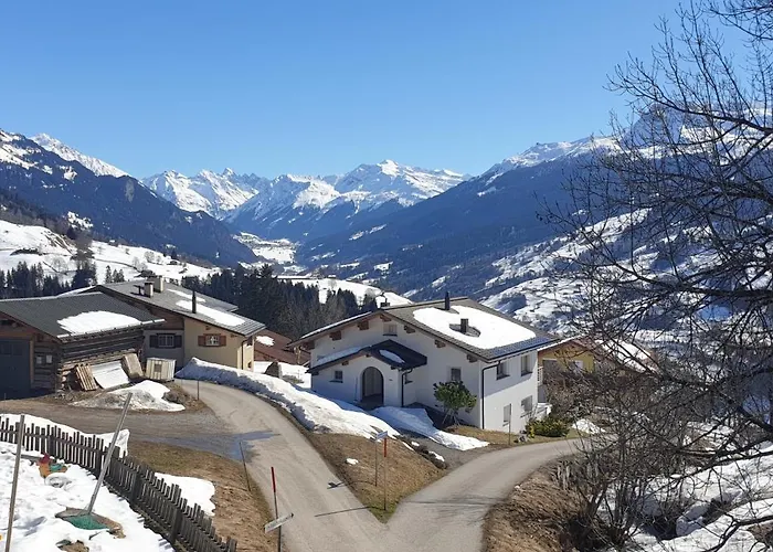Fahren-schneeschuhwandern-langlauf Inkl Hallenbad Daire Luzein